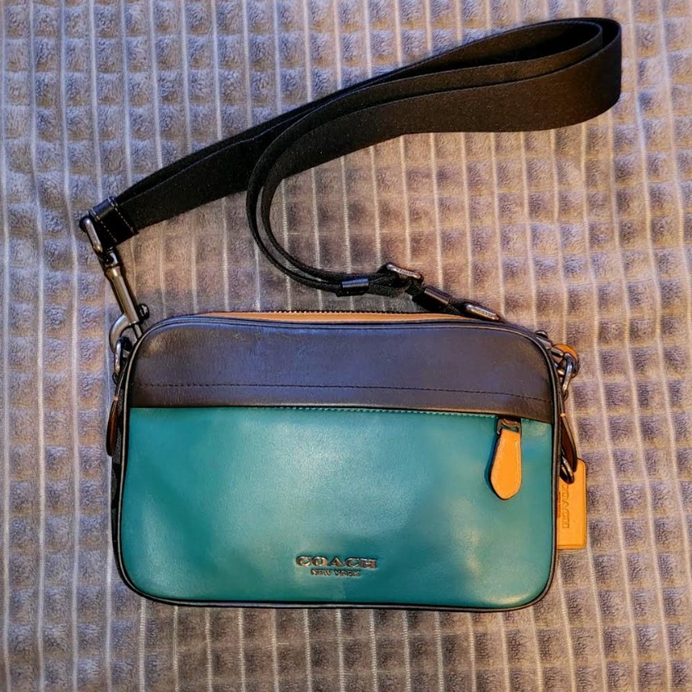 GRAHAM CROSSBODY IN COLORBLOCK SIGNATURE CANVAS